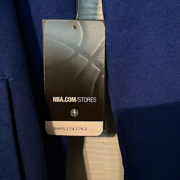 Warriors NBA brand sweatshirt - Picture 3 of 4